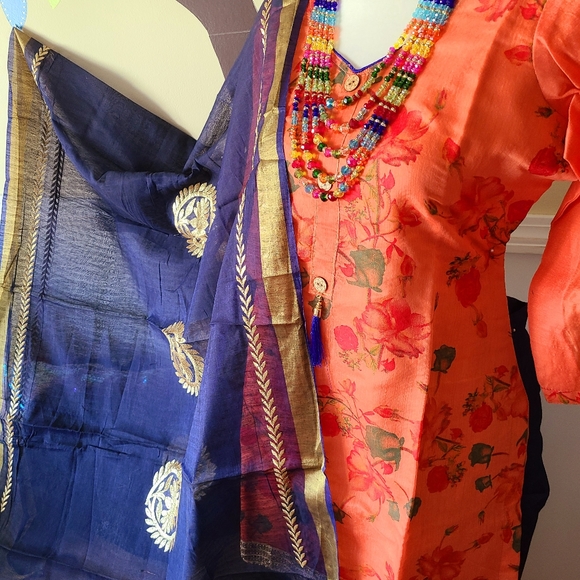 New salwar suit set - Picture 6 of 10